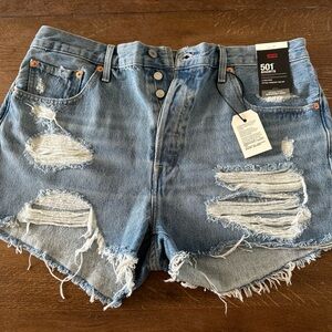 Levi's Blue 501 Distressed Jean Shorts NWT size 33